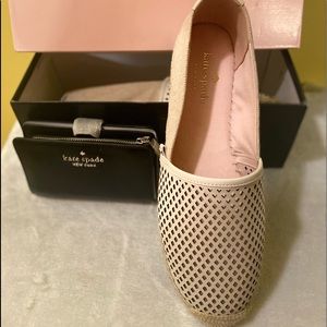 New!! Kate Spade!! Never Used!Great Deal.